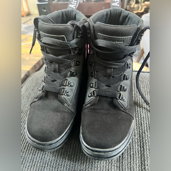 Dr. Marten boots - Picture 2 of 3